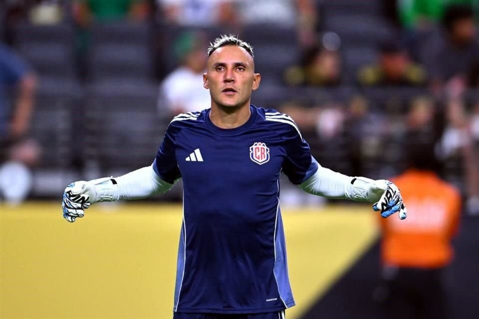 Keylor Navas podría llegar a México para defender el arco de Pumas.