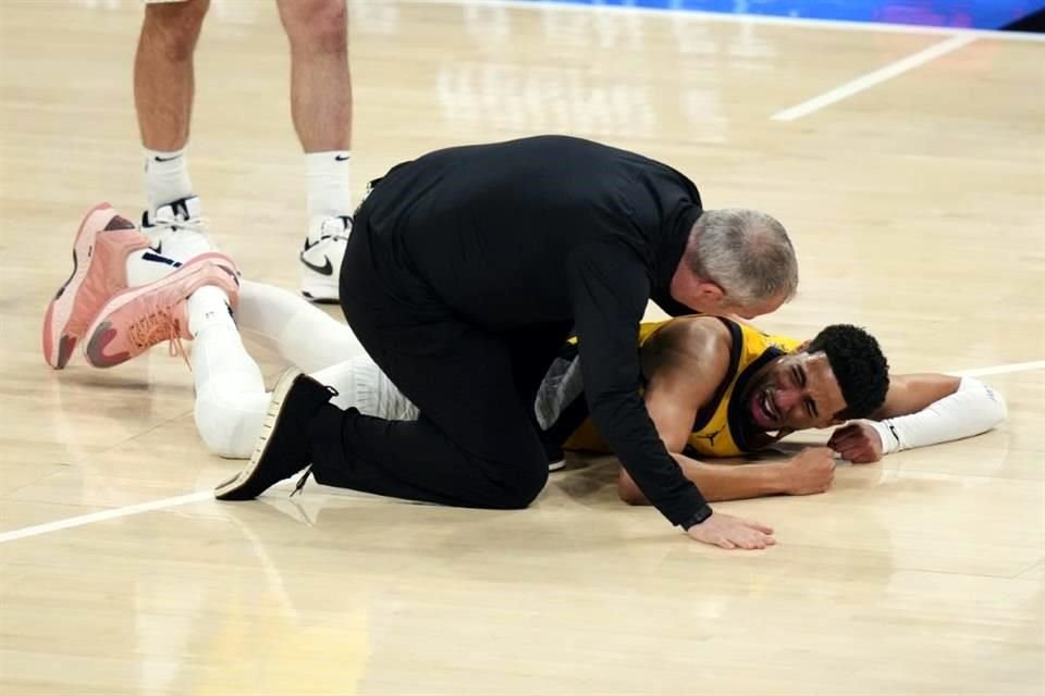 La estrella de Indiana se lesionó a los siete minutos de iniciado el partido.