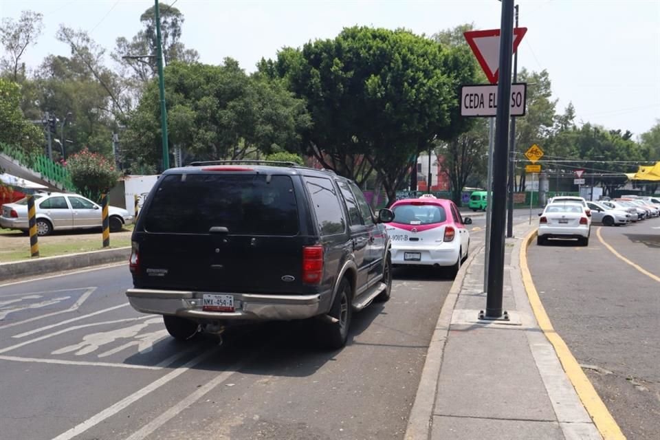 Sin conexión con otras rutas y con escasa vigilancia, la ciclovía opera como un trayecto local y fragmentado.