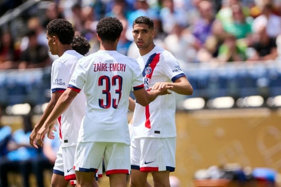 Achraf Hakimi culminó un contragolpe letal del PSG en Seattle y selló el triunfo del monarca de la Champions para clasificar a Octavos.