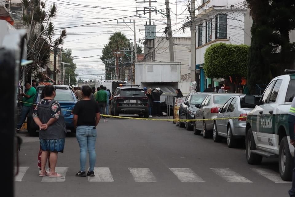 Los atacantes dispararon dispararon en al menos siete ocasiones con un arma de fuego para luego huir entre las calles de la localidad.