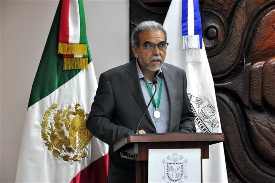 La Universidad Veracruzana aprobó un segundo periodo para la Rectoría del doctor Martín Gerardo Aguilar Sánchez, quien permanecerá en el cargo hasta 2029.