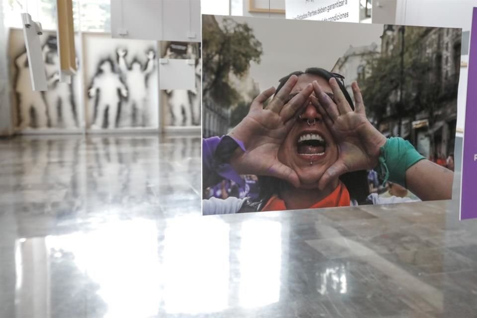 A partir de las fotografías y documentos del Archivo Histórico de la SRE se hace un recuento de aquella Conferencia Mundial, así como de los Tratados de Tlatelolco en la misma sede.