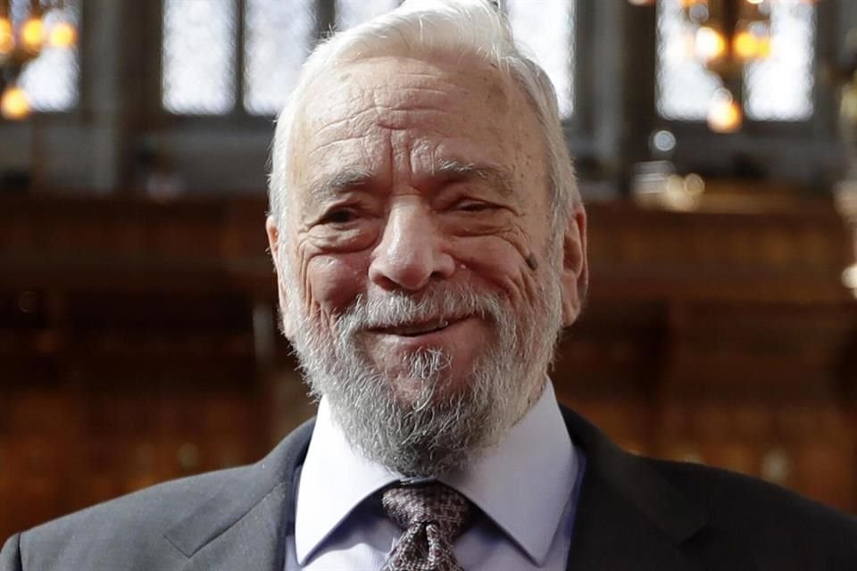 La Biblioteca del Congreso de EU recibió una enorme donación de manuscritos, cuadernos y álbumes del ícono teatral Stephen Sondheim.