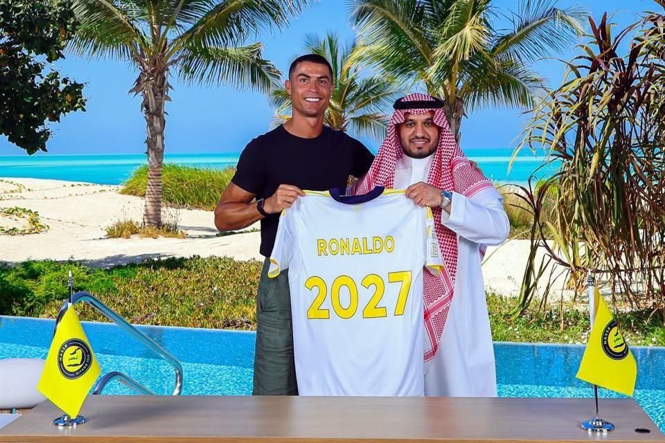 Ronaldo jugará dos temporadas más con el Al_Nassr.