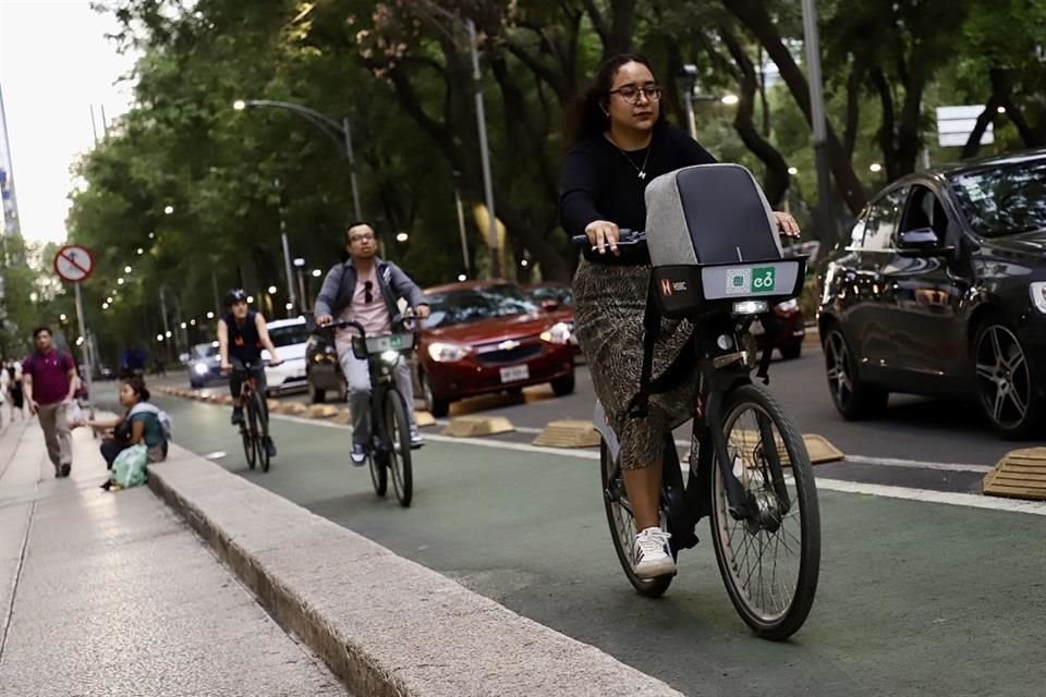 Especialista apunta que ampliar Ecobici a zonas no cubiertas incrementaría el riesgo para ciclistas.