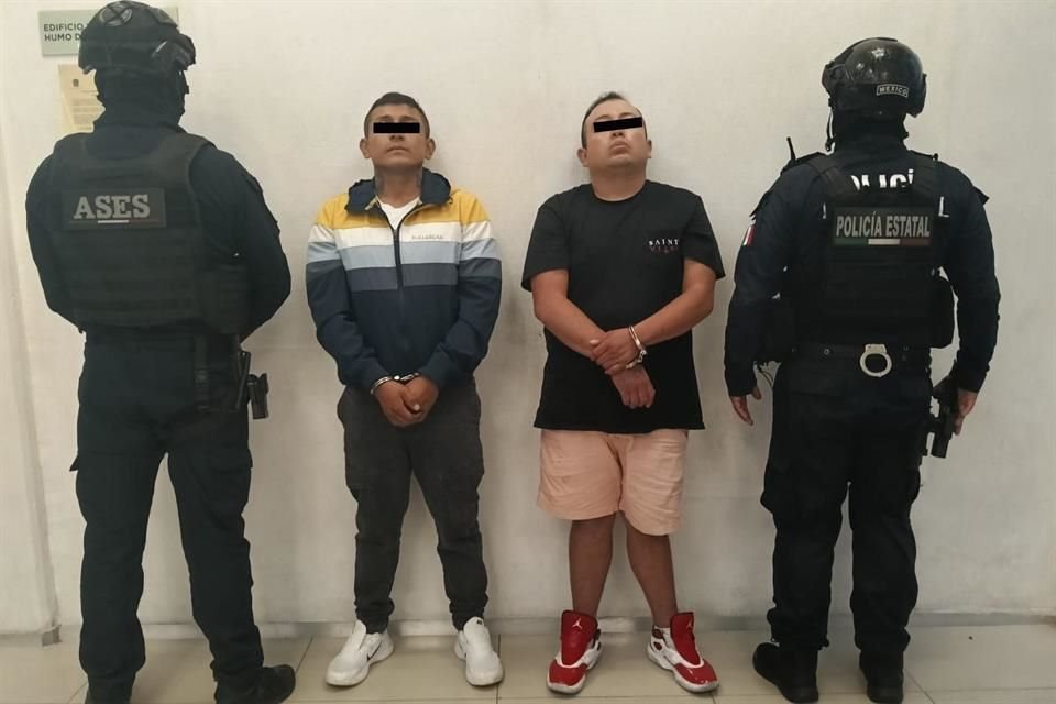 En el operativo fueron detenidos dos sujetos, por su probable responsabilidad en el secuestro y por delitos contra la salud, ya que portaban 225 envoltorios con aparente droga.