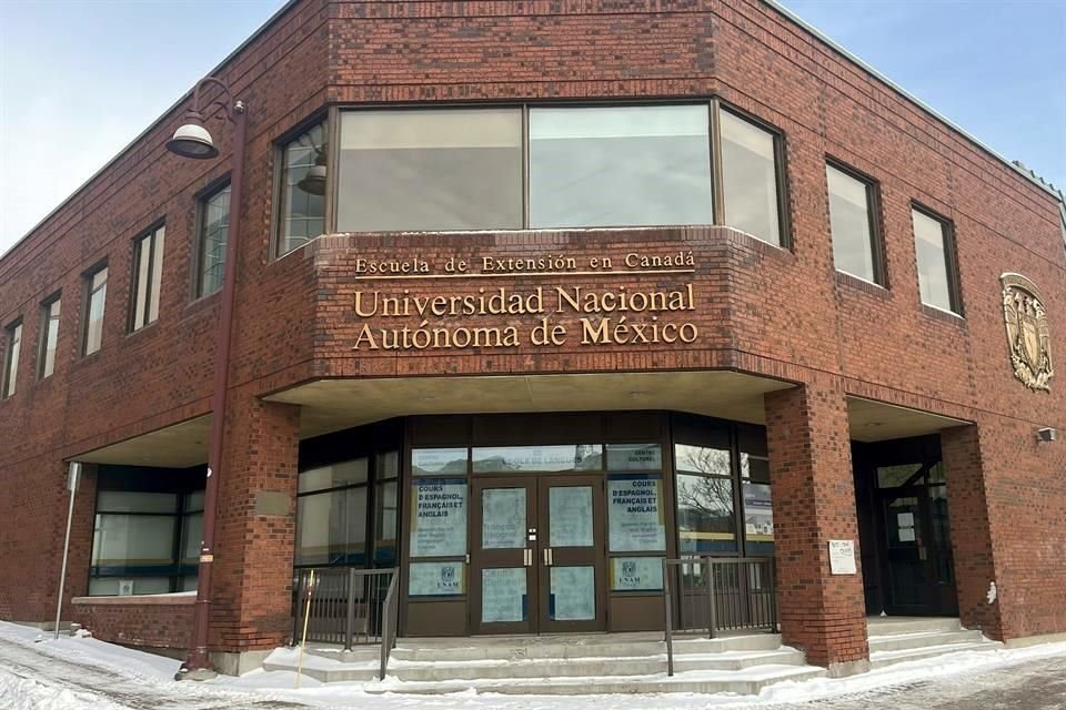 Además de vincular a universidades canadienses con la UNAM, en el centro se imparten clases de español, inglés y francés, así como cursos sobre cultura mexicana y latinoamericana.