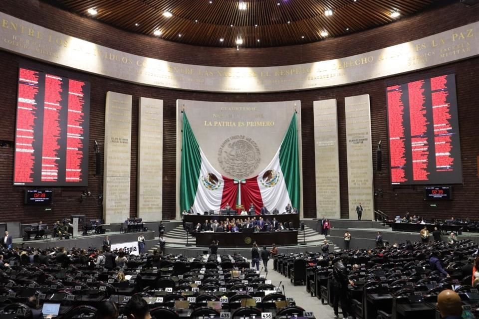 Deputies approved amendments to create the National Antimonopoly Commission, which will replace Cofece; changes were sent to the Executive Branch.