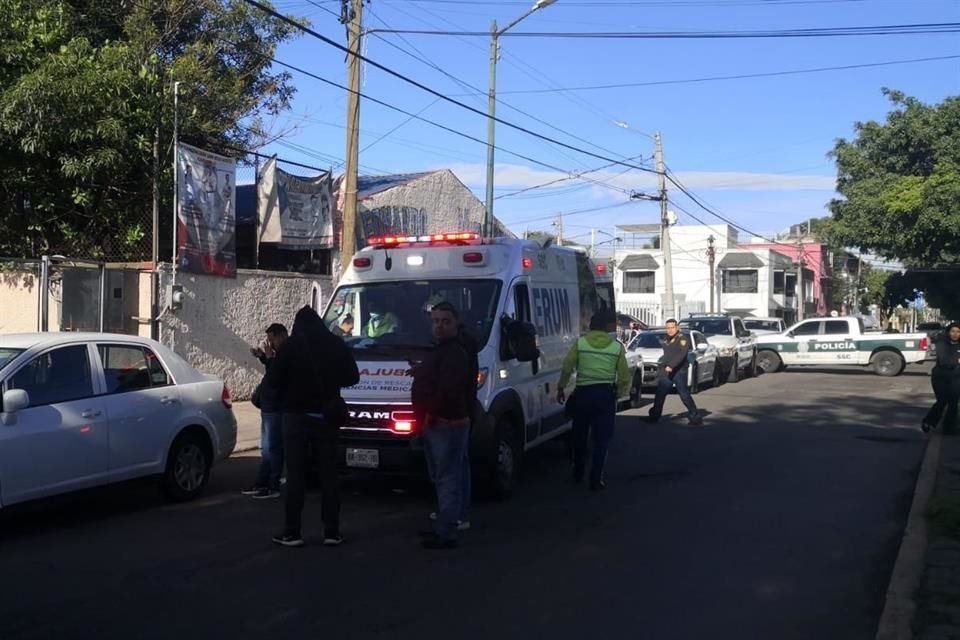 Al momento la situación está bajo control; un grupo de agentes mantienen una negociación con el sujeto armado.