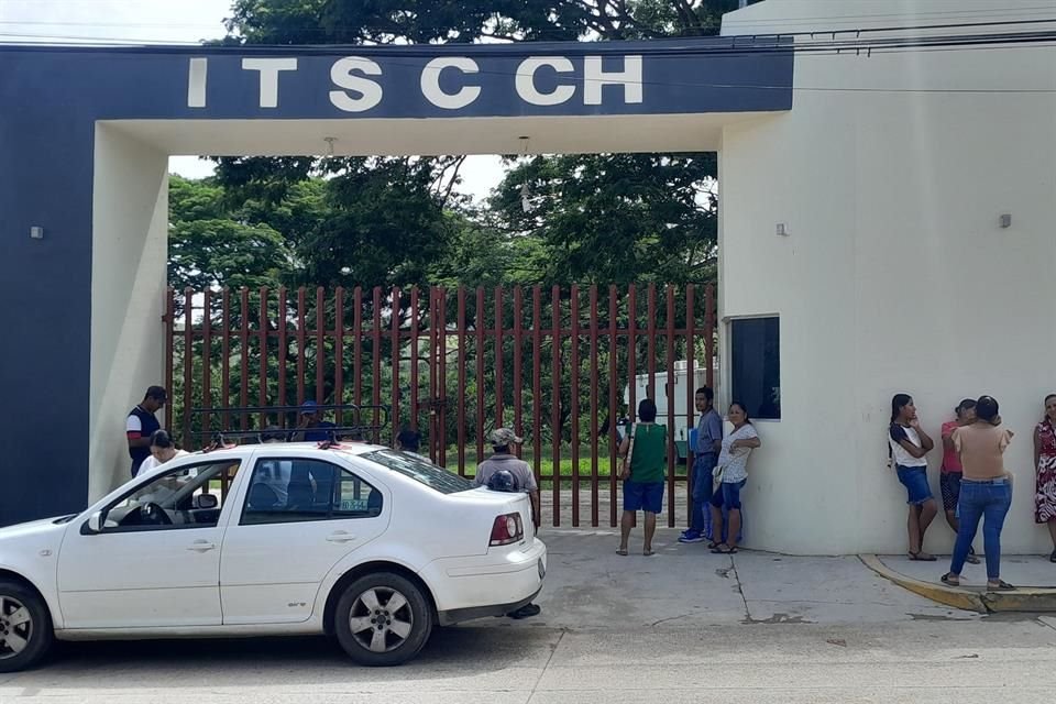 Los Servidores de la Nación se retirarían este martes tras haber concluído su función en el Municipio, sin embargo, llegaría un relevo en su lugar.