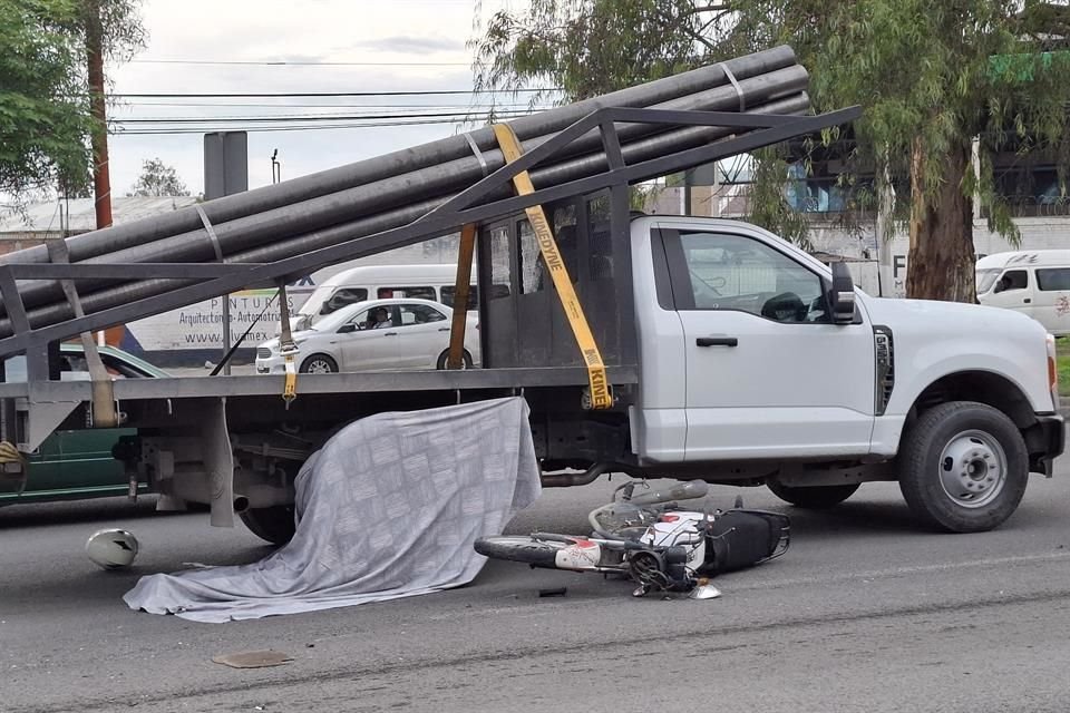 El joven manejaba una motocicleta de bajo cilindraje con placas 10KLG4.