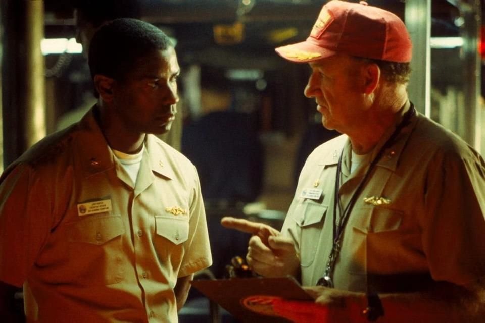 El legendario productor Jerry Bruckheimer anunció que se encuentra trabajando activamente en una secuela de la cinta de submarinos 'Marea Roja'.