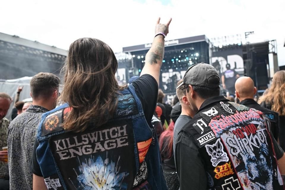 Al evento se sumaron bandas legendarias como Metallica, Guns N' Roses, Tool, Slayer y Anthrax. 