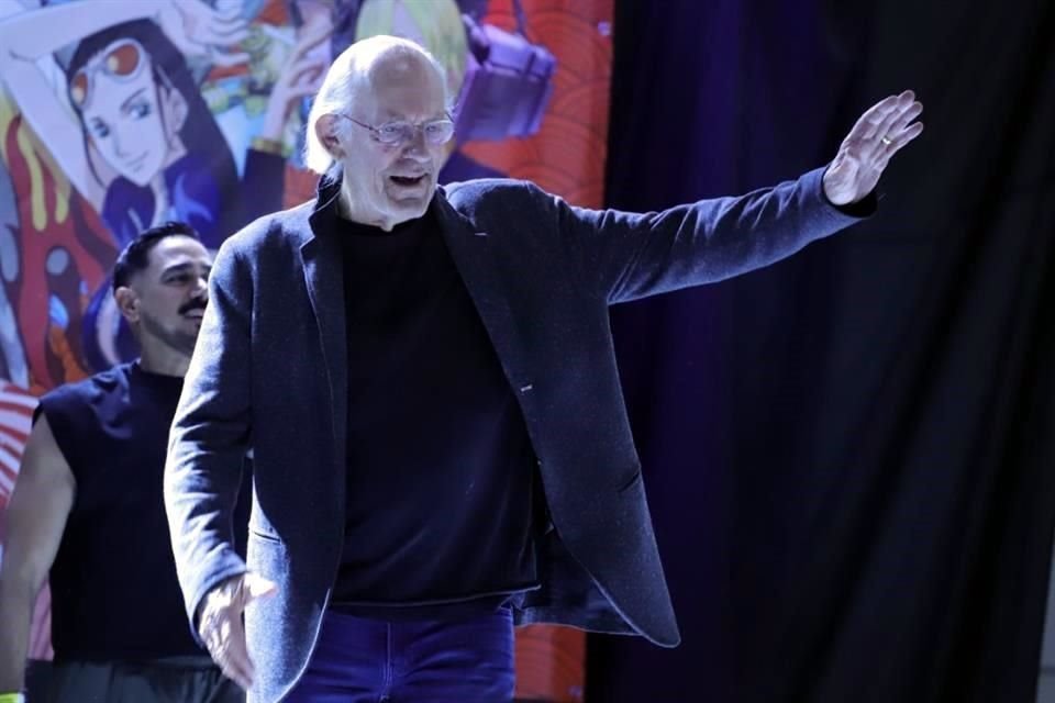 Lloyd es considerado un ícono de la cultura pop gracias a su personaje del enigmático y divertido Doc. Emmett Brown en la trilogía de Volver al Futuro.