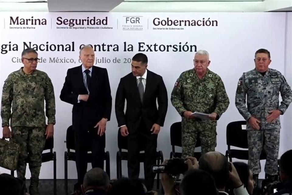 Encabezada por el Secretario de Seguridad &#8234;Harfuch en coordinación con el &#8234;Gabinete de Seguridad presentan la Estrategia Nacional contra la Extorsión.