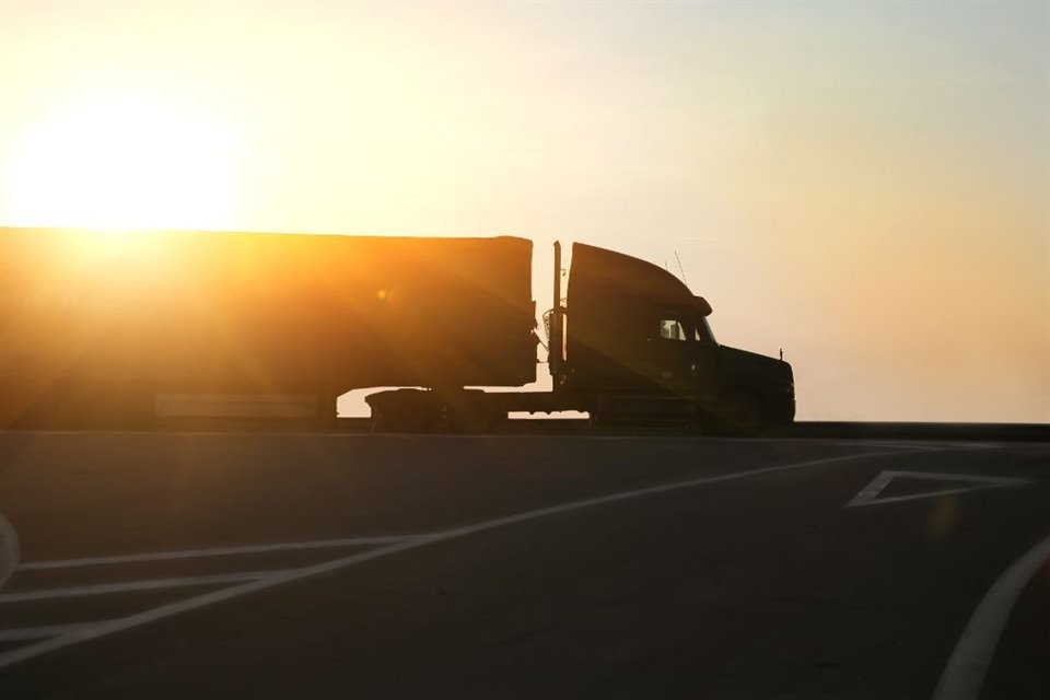 Carlos Díaz, director general de DispatchTrack Latinoamérica destacó que los sectores de transporte y logística han detonado el crecimiento en la adopción y transformación tecnológica en la industria, debido principalmente al comercio electrónico.