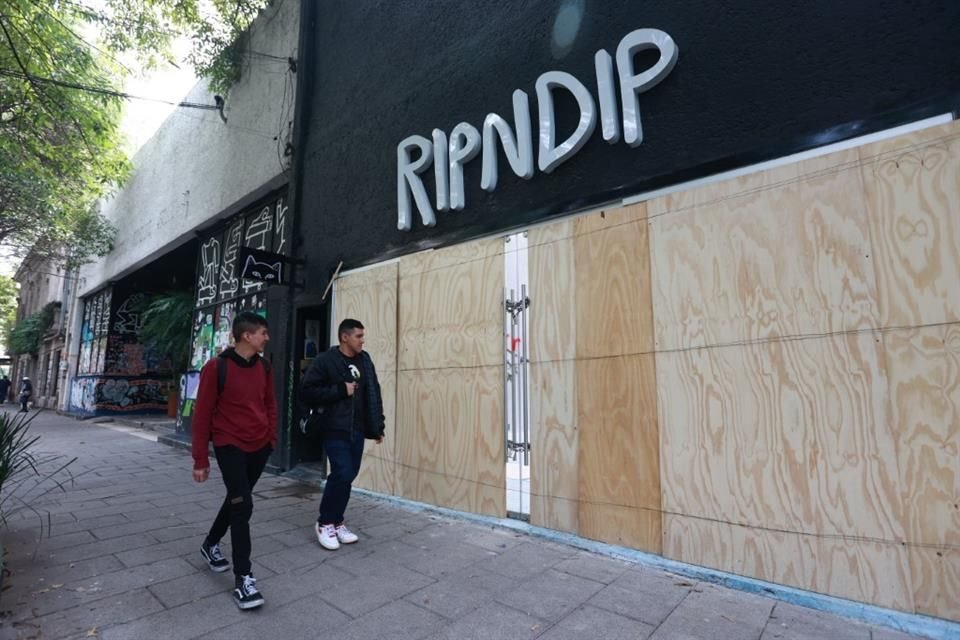 El Ripndip de Calle Orizaba permaneció cerrada por cuatro día consecutivo, luego de que su mercancía fue robada.