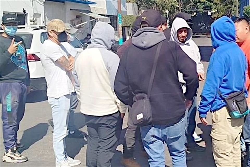 El 11 de diciembre, invasores llegaron al domicilio y amedrentaron a familiares de la propietaria.