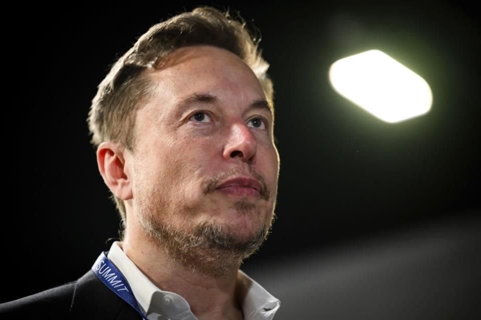 Muitos acionistas ficaram chateados com o envolvimento de Elon Musk no governo Trump.
