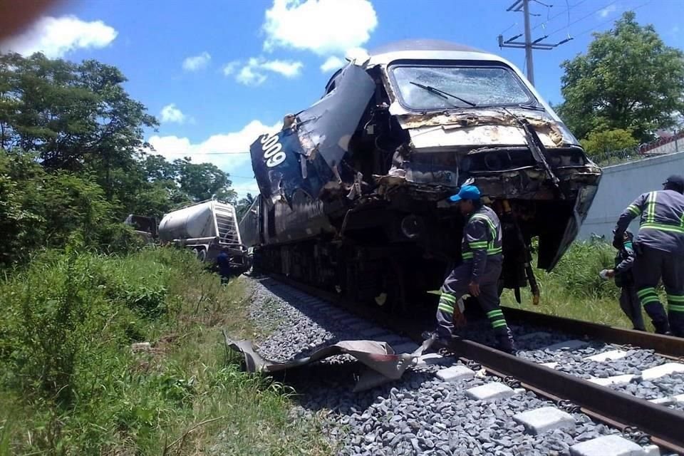 Pese al accidente, el tren no descarriló.