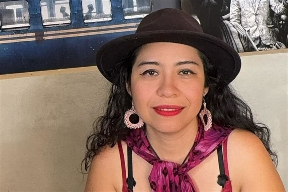 Blanca Elena Rivera del Río, conocida en el ámbito literario como Blanca Athié.