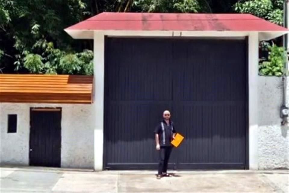 Pablo Vázquez (MC) viajó a Chiapas, para entregar una carta a AMLO y acusar al senador Gerardo Fernández Noroña de retrasar la reforma de aumento salarial para maestros, personal de seguridad y salud.