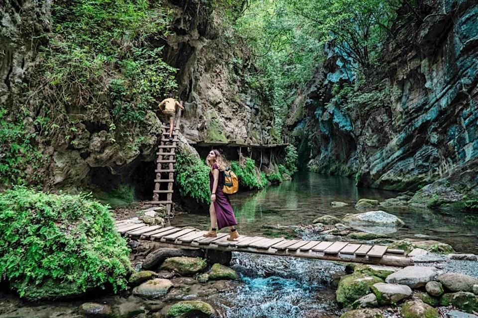 Querétaro une historia, naturaleza y cultura en rutas únicas, con viñedos, misiones y pueblos mágicos que encantan a todo viajero.