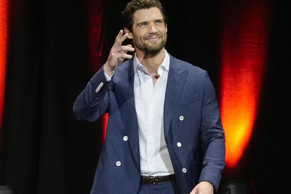 El actor David Corenswet dará vida al personaje de Clark Kent/Superman en el nuevo universo de DC bajo la dirección de James Gunn.