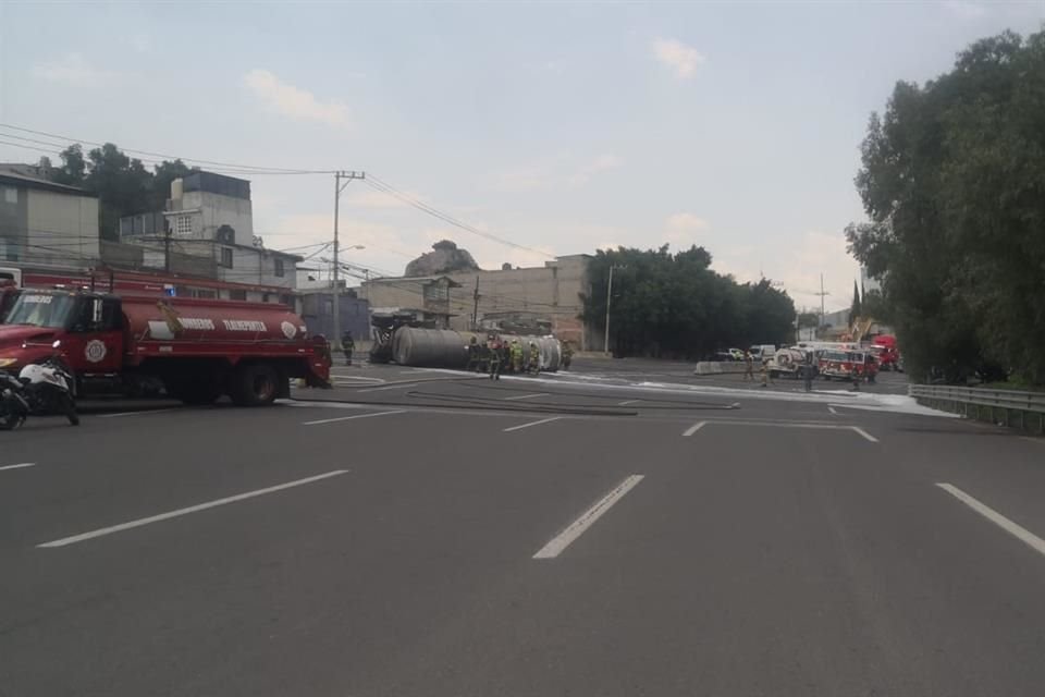 Se registran afectaciones hasta el entronque con la carretera federal Texcoco-Lechería.