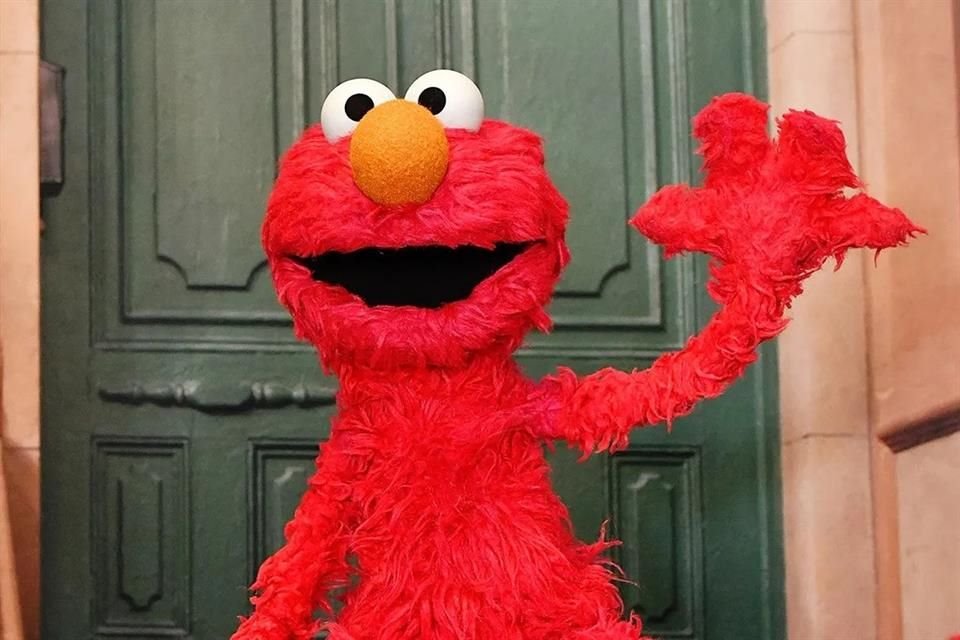 La cuenta de Elmo en redes sociales se ha convertido recientemente en un espacio para la concienciación sobre la salud mental.