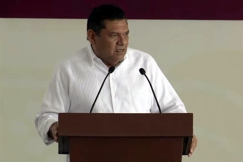 El Gobernador de Tabasco dijo que dará seguimiento a la indgatoria contra el ex director de Seguridad Pública, presuntamente ligado a 'La Barredora'.