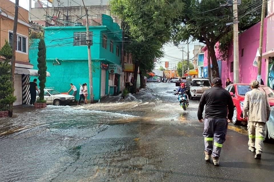 Autoridades informaron que debido al desperfecto colonias de la GAM resentirán menor presión en el abasto de agua.