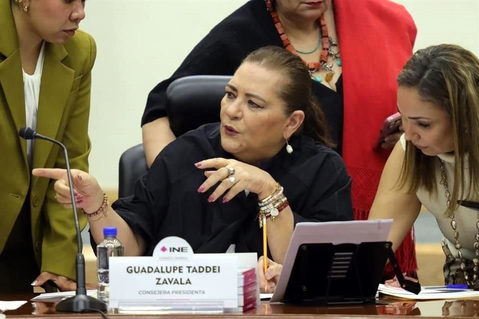 La presidenta del INE, Guadalupe Taddei, durante la sesión de este martes.