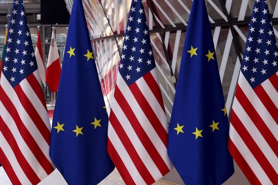 La UE ha elaborado planes para imponer gravámenes a las importaciones estadounidenses en respuesta la medida de Trump, pero abundan las dudas sobre si los implementarán.