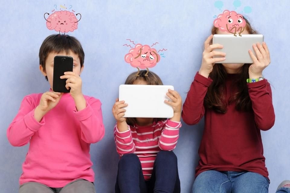 Especialistas advierten afectaciones físicas, cognitivas y psicosociales en las infancias por el uso excesivo de dispositivos electrónicos.