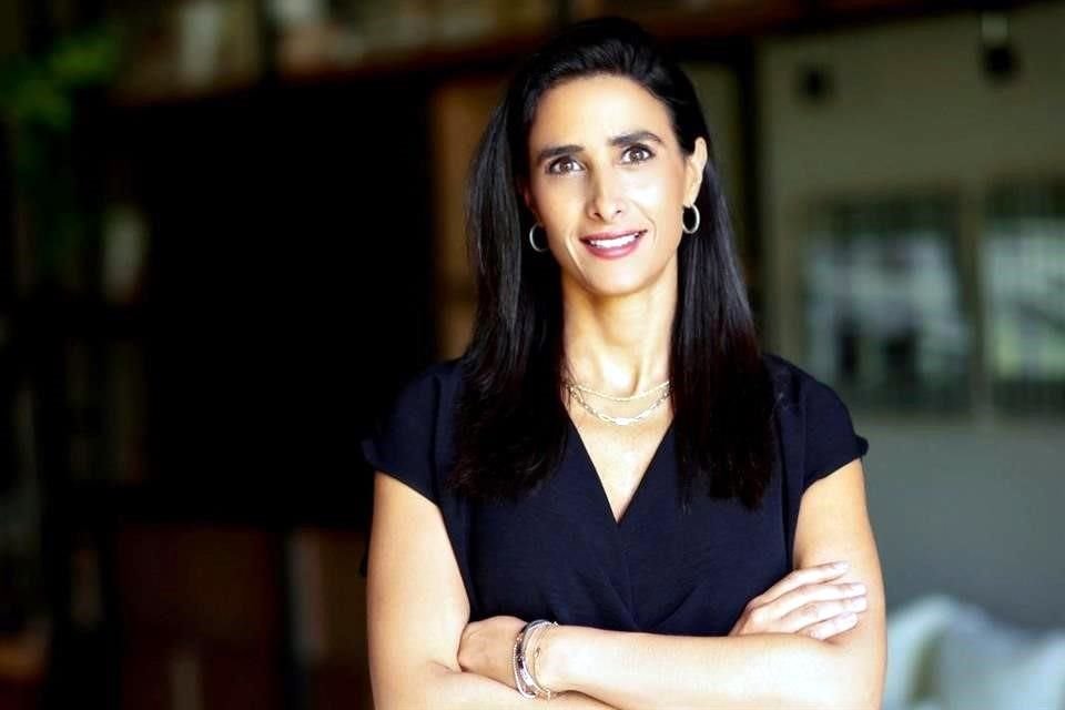In her book, Pamela Cassis offers a theoretical foundation for understanding how children's brains work and tools for fostering emotional connection with their children.