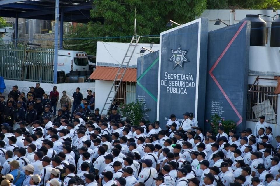 Casi mil elementos de la SSP en Acapulco, Guerrero, fueron sometidos a prueba antidoping.