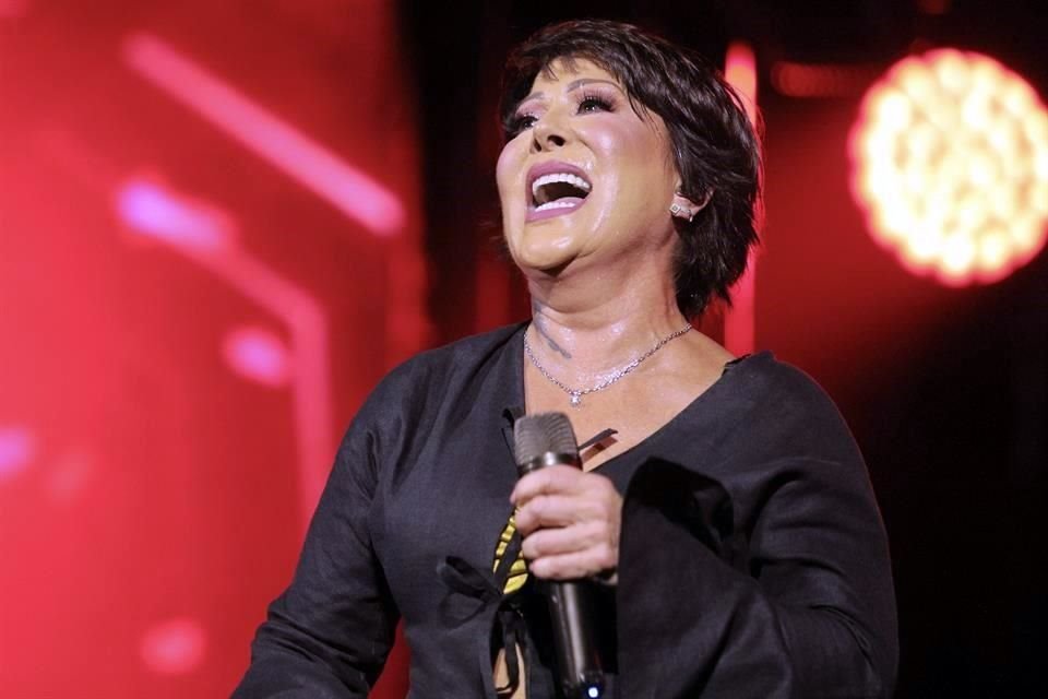 Alejandra Guzmán asegura que ella quiere ser feliz.