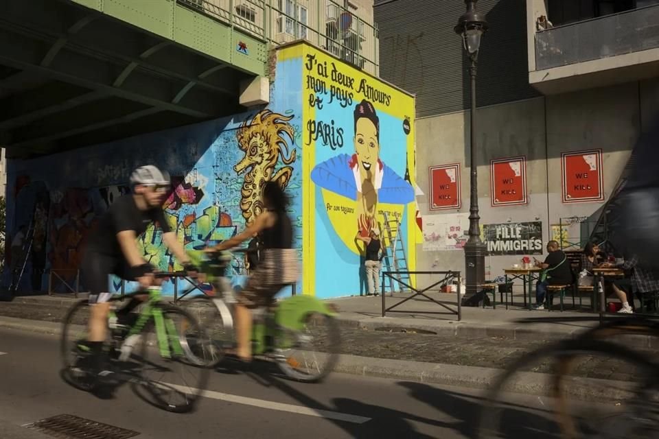 El mural de Baker, que simboliza la libertad y la resistencia, se encuentra entre varios pintados en los últimos días en el barrio y organizados por la asociación Paris Colors Ourq.