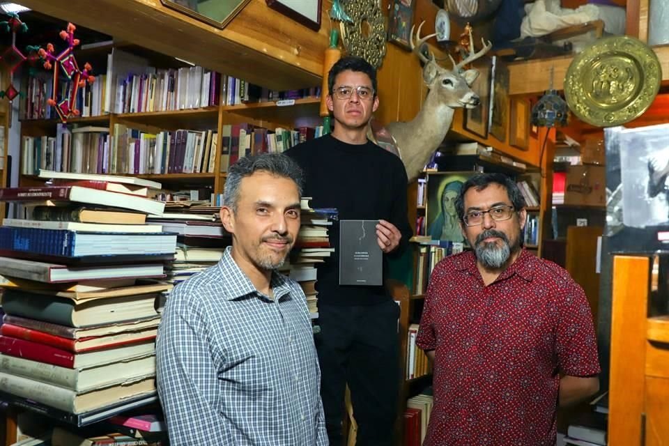 Luis Alberto Rodríguez, Salvador Calva Carrasco y Max Ramos, tres de los impulsores de Ediciones Hallazgo.