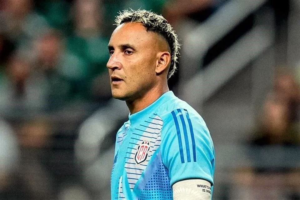 Luego de muchas trabas, Keylor Navas se convertirá en el nuevo portero de los Pumas y llegaría el miércoles a la CDMX para oficializar su fichaje.