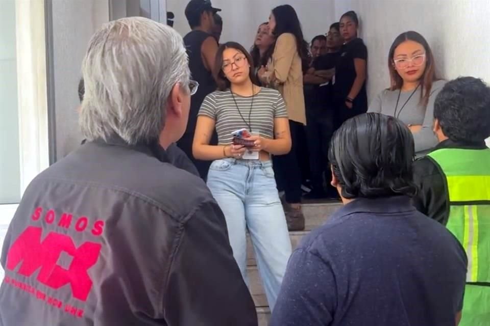 La agrupación política Somos México denunció que personal de Sader les impidió ingresar a un deportivo que habían contratado para una asamblea.