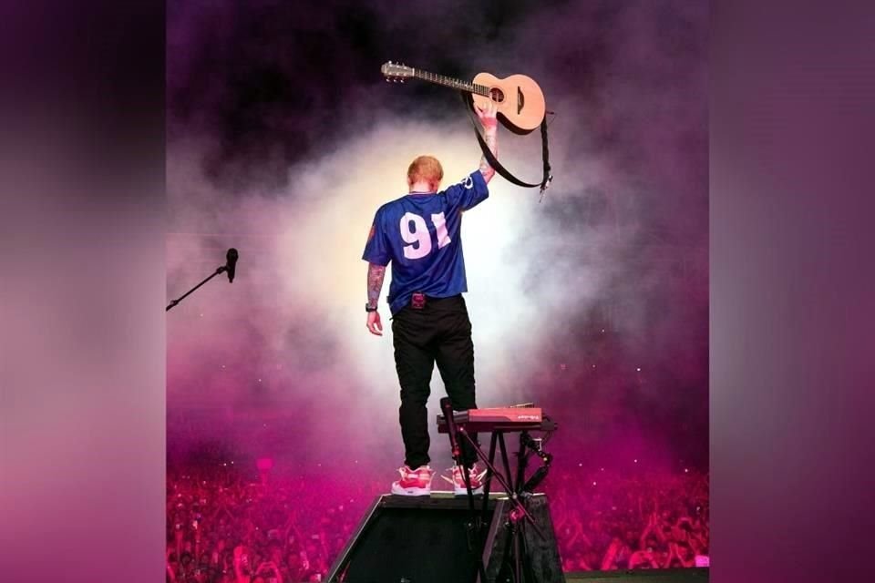Ed Sheeran compartió la noticia a través de sus redes sociales.