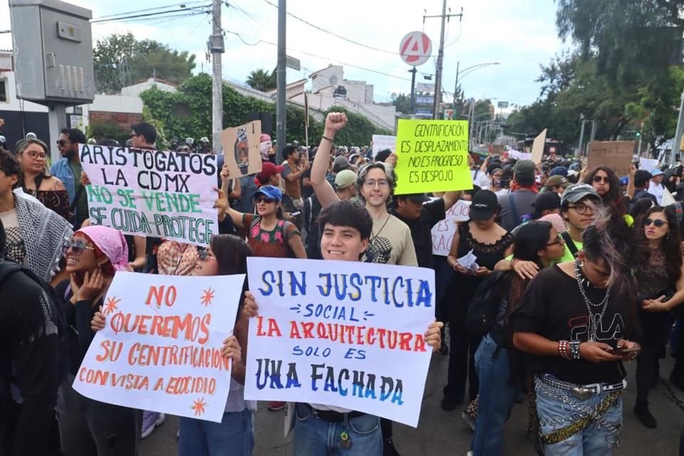 La Embajada recomendó evitar la zona por donde pasará el contingente en el horario programado.