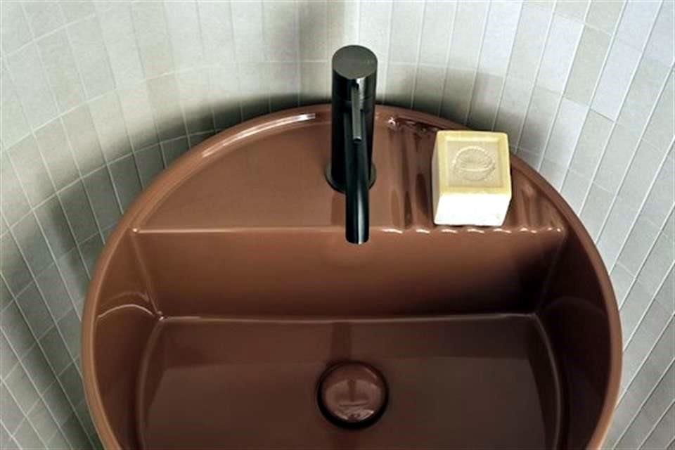 La facilidad para colocar el jabón en el mueble es una ventaja de la propuesta.