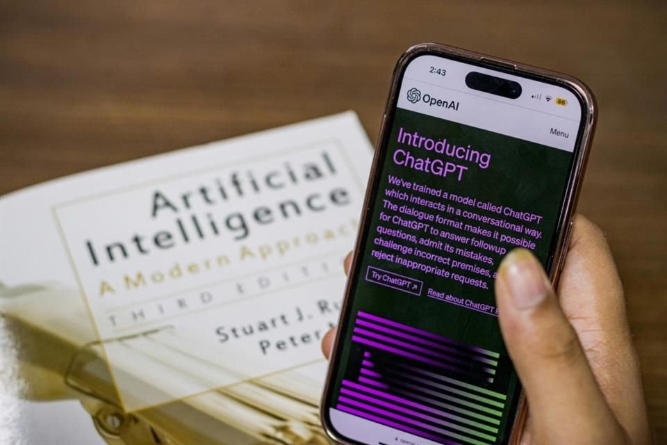 En consultas relacionadas con dilemas personales, como la ruptura de una relación sentimental, OpenAI señaló que ChatGPT no debería ofrecer una respuesta definitiva.