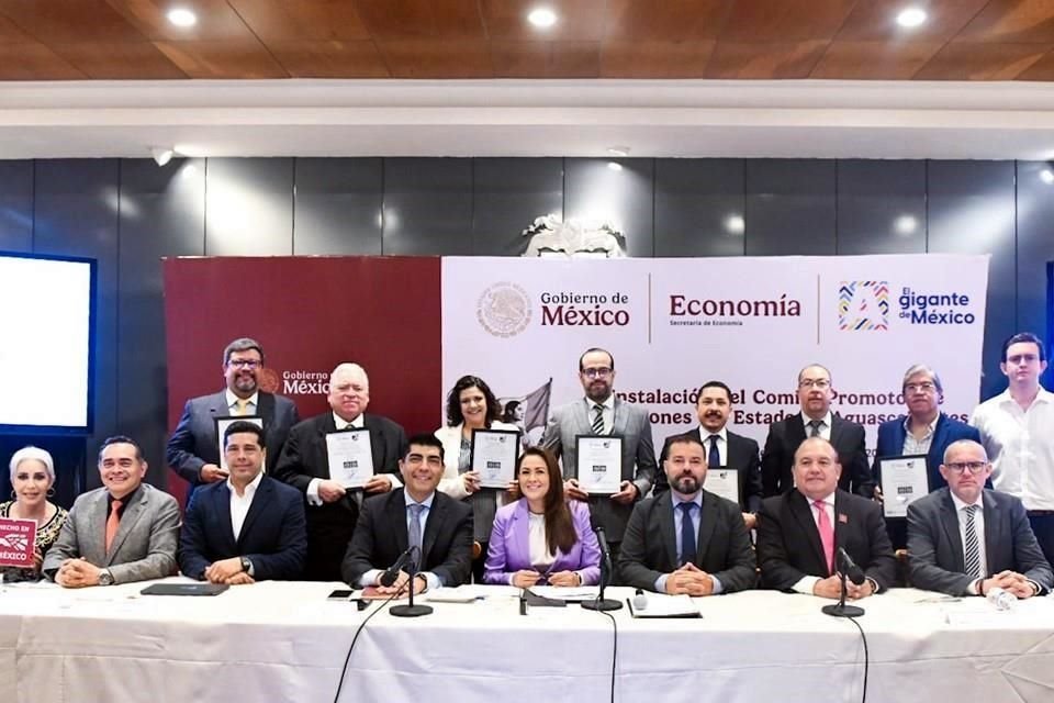 Participan los gobiernos federal y estatal, además de representantes de los sectores académico y empresarial.