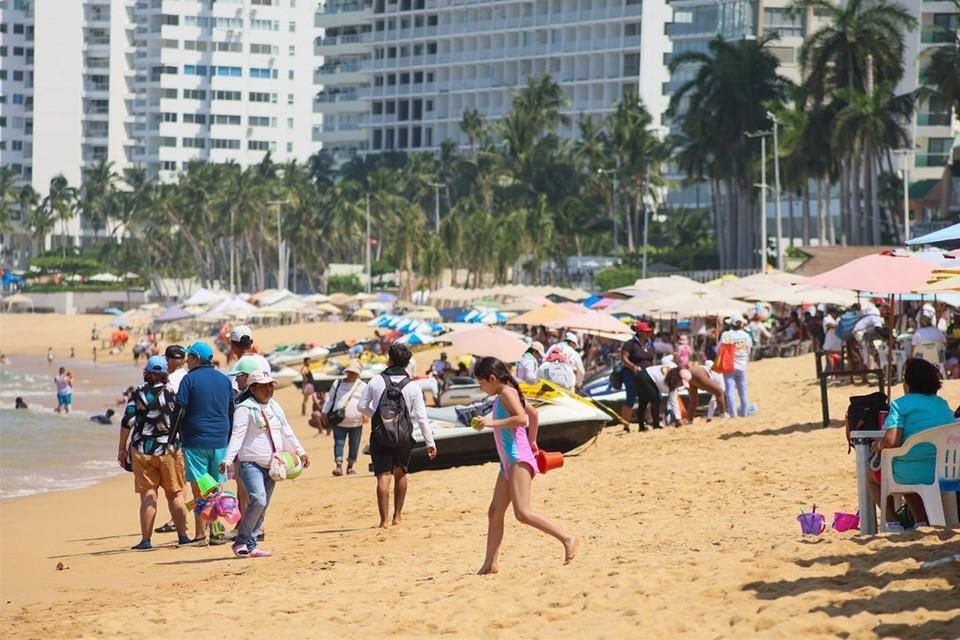 Disfruta de las playas limpias de Guerrero este verano