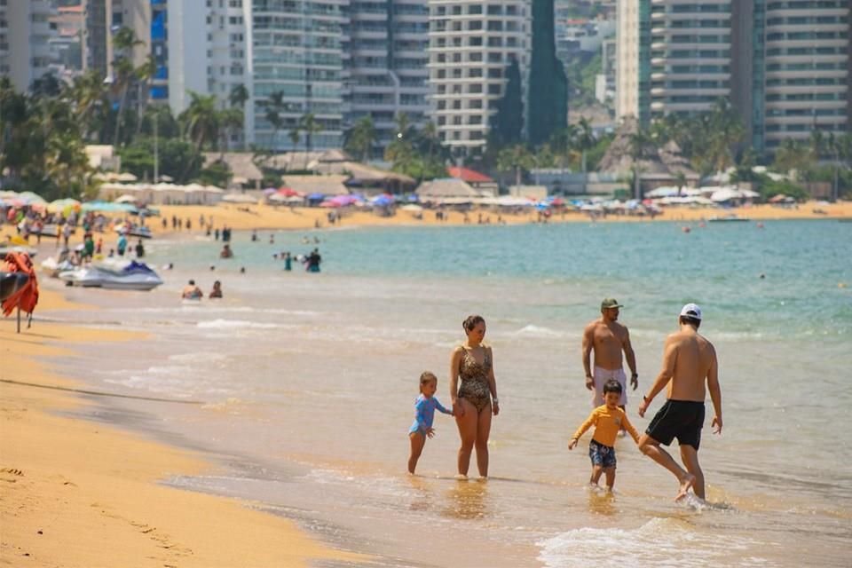 Disfruta de las playas limpias de Guerrero este verano